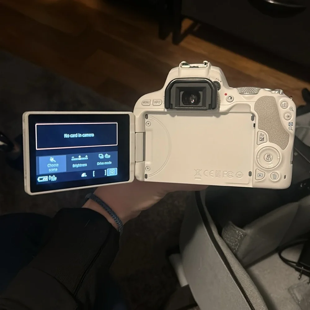 Canon EOS Rebel SL2 Camera (USED)